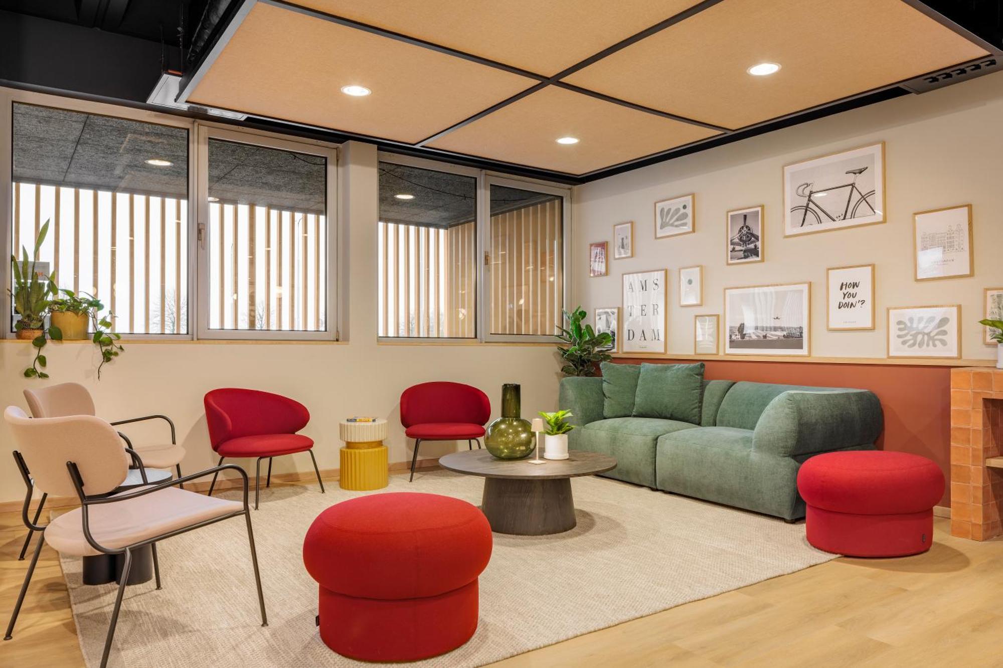 Maxhotel Amsterdam Airport Schiphol - Recently Renovated Hoofddorp Bagian luar foto